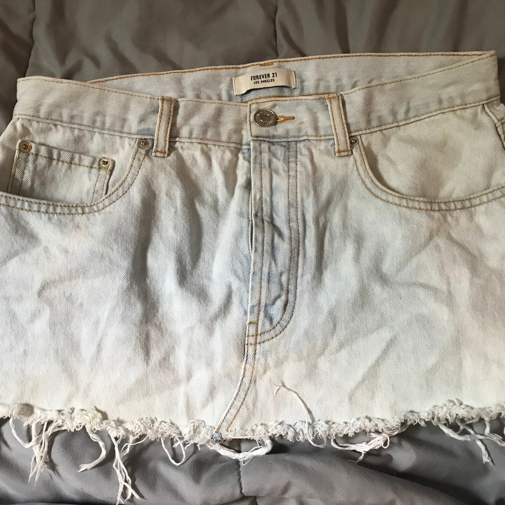 FOREVER 21 MINI SKIRT